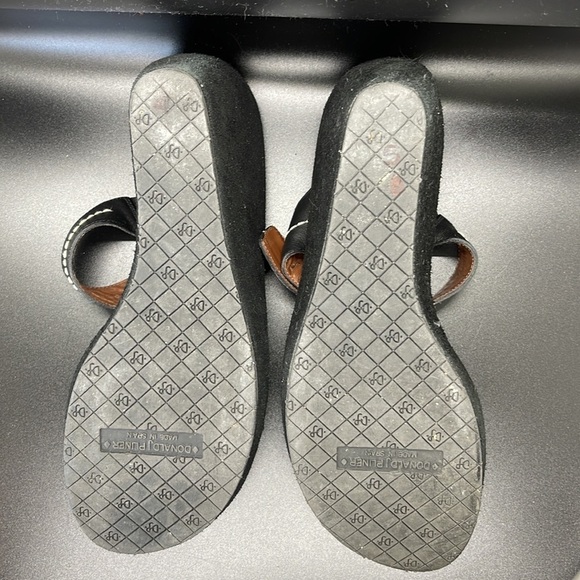 Donald Pliner Black Leather Double Straps Buckle Sandals. Size 8.5. D3/A1918 - Picture 5 of 8